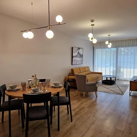 M&m Solaris 303 Apartment